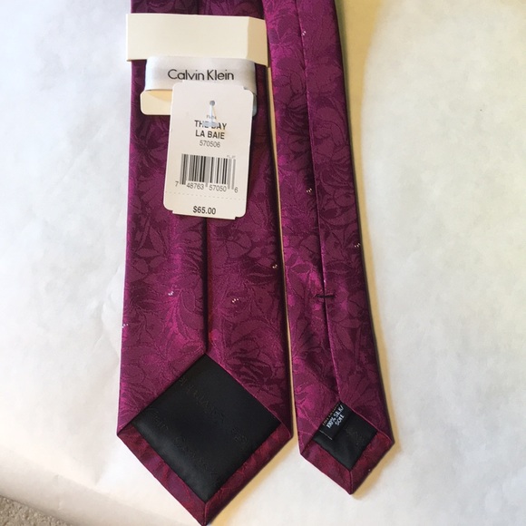 Calvin Klein dark rose tie - Picture 3 of 9